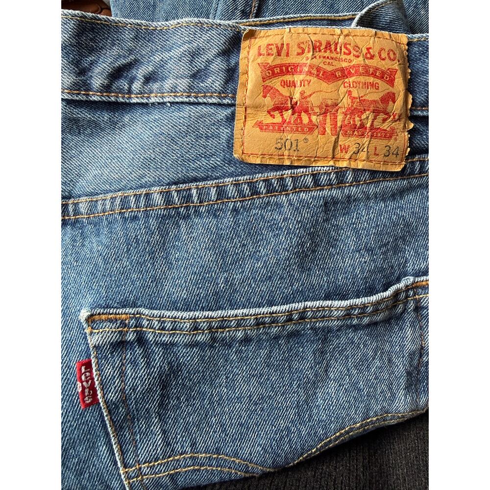 Levi’s 501 Button Fly Jeans | 34x34 | Classic Straight - Picture 4 of 6